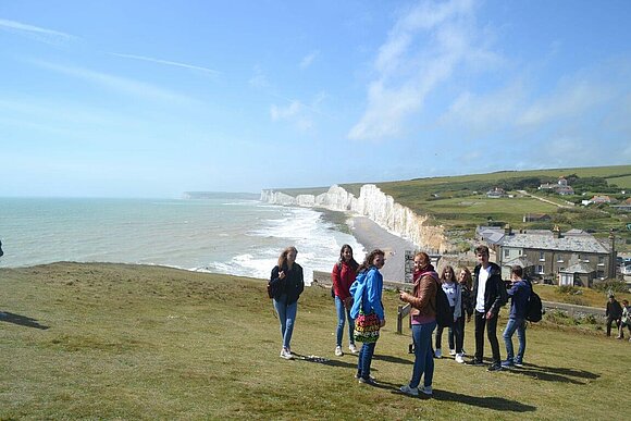Sprachreise nach Hastings Jugendliche an der Küste in England